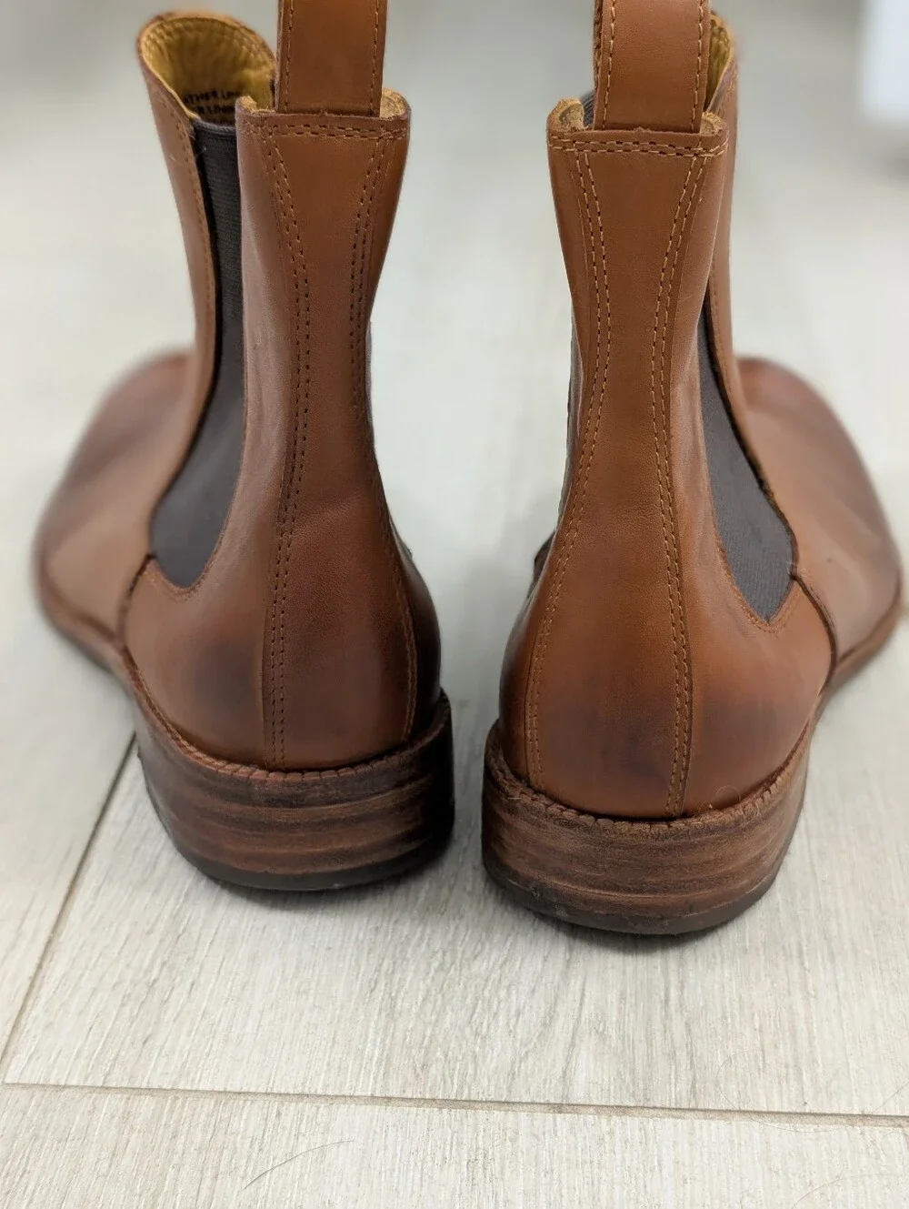 Quince Men's Brown Leather Chelsea Boots 8.5
